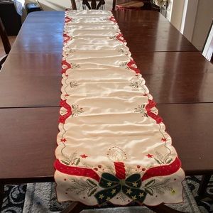 Extra long table runner Christmas
